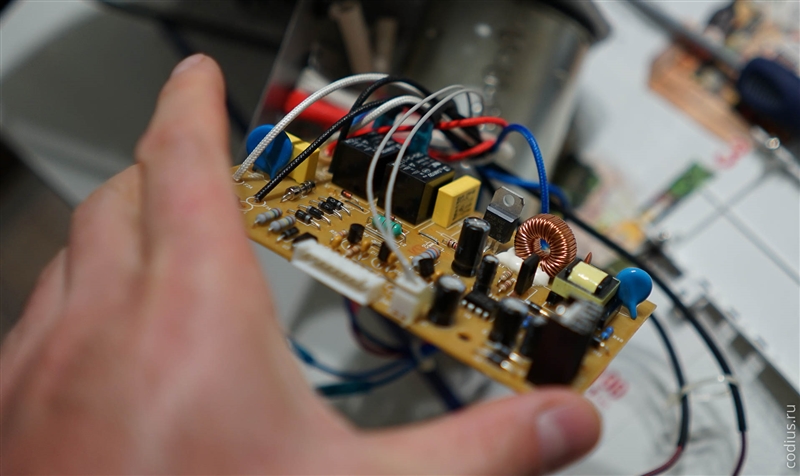 Симистор BTA08-600C